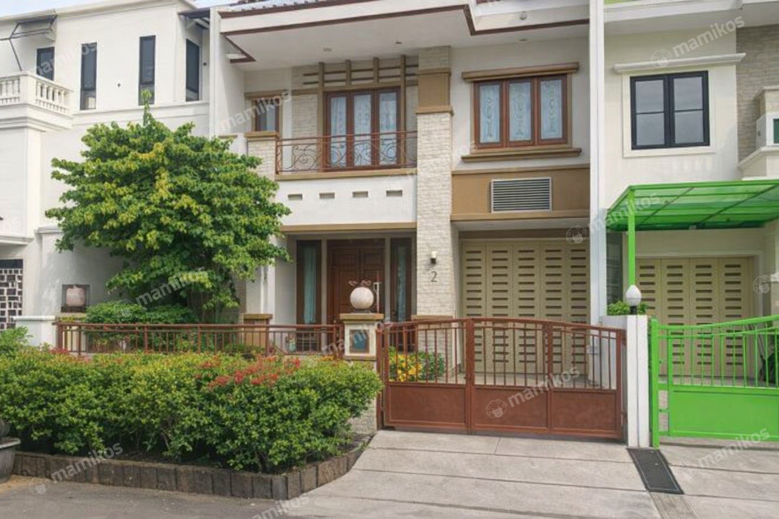 Rumah Sertifikat SHM 5 Kamar Tidur 4 Kamar Mandi Kembangan Jakarta Barat