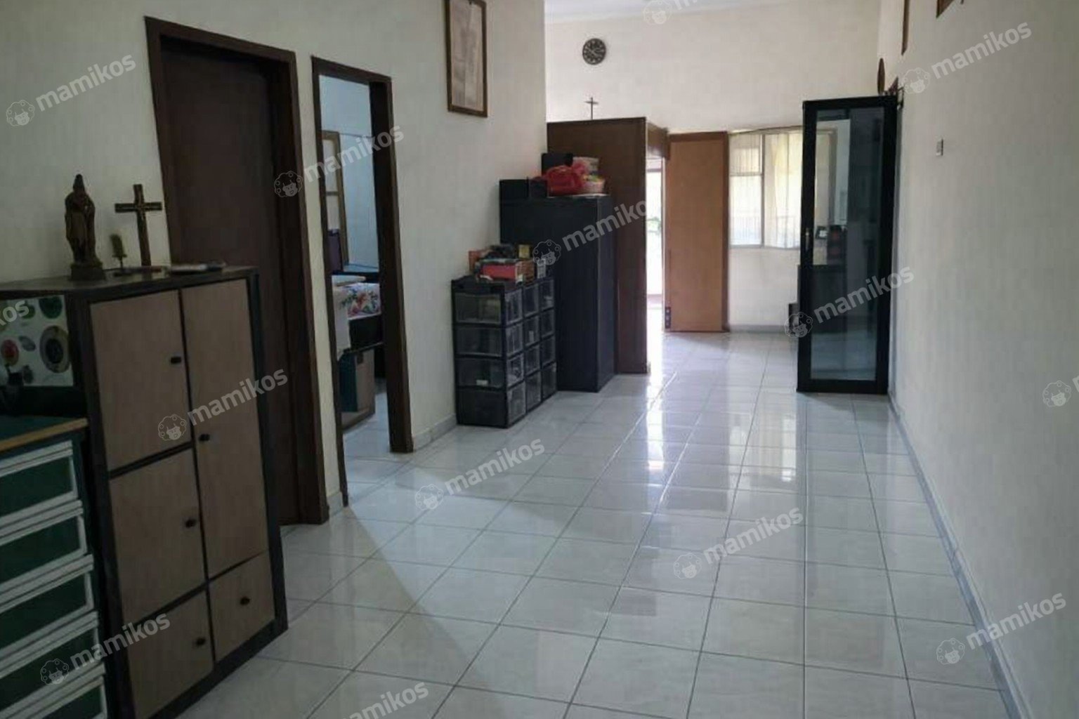 Rumah Sertifikat SHM 5 Kamar Tidur 3 Kamar Mandi Taman Surya Jakarta Barat - Photo 2