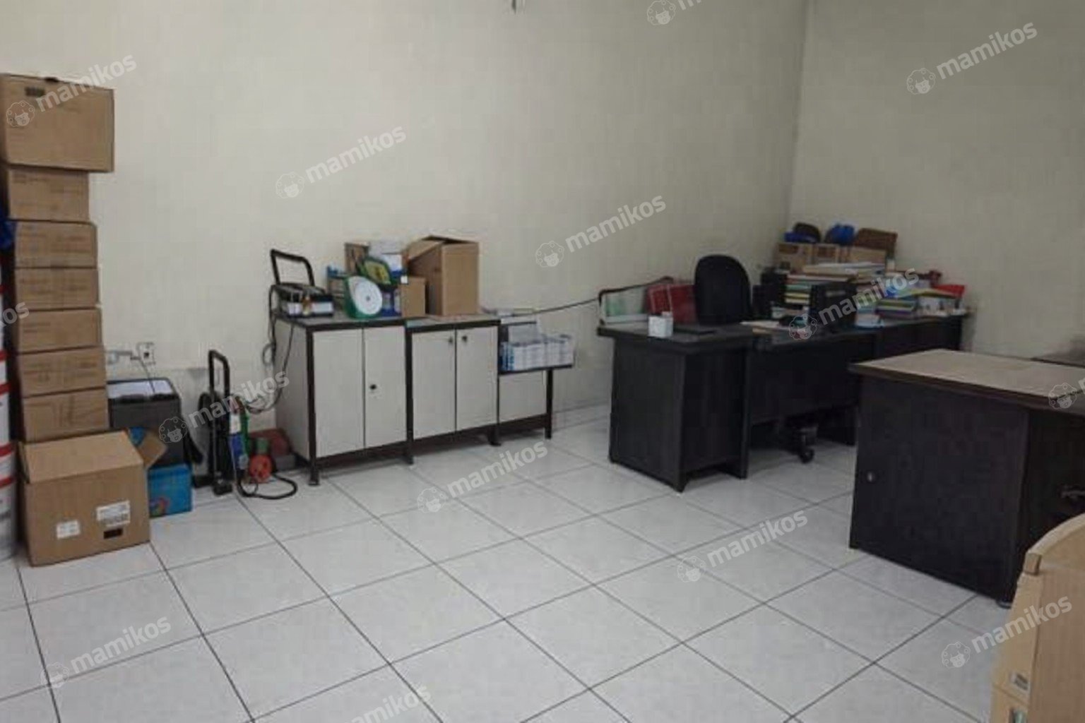 Rumah Sertifikat SHM 5 Kamar Tidur 3 Kamar Mandi Taman Surya Jakarta Barat - Photo 4