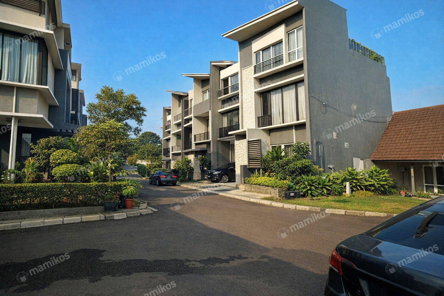 Rumah Sertifikat SHM 4 Kamar Tidur 3 Kamar Mandi Gandaria Jakarta Selatan - Photo 3