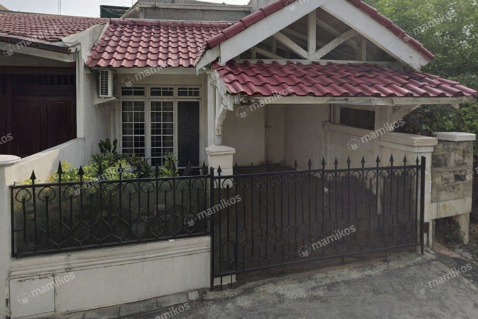 Rumah Sertifikat SHM 3 Kamar Tidur 2 Kamar Mandi Pondok Indah Jakarta Selatan