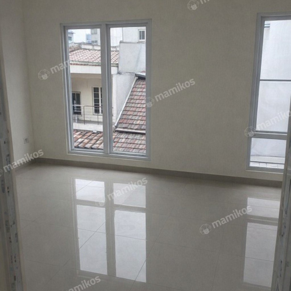 Rumah Sertifikat SHM 4 Kamar Tidur 2 Kamar Mandi Tanjung Duren Jakarta Barat - Photo 2