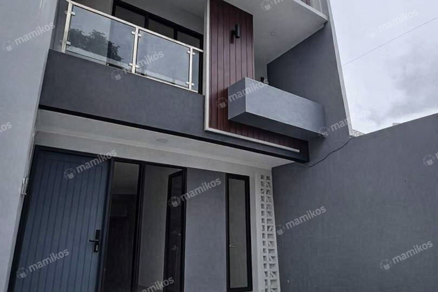 Rumah Sertifikat SHM 4 Kamar Tidur 3 Kamar Mandi Citra Garden Jakarta Barat