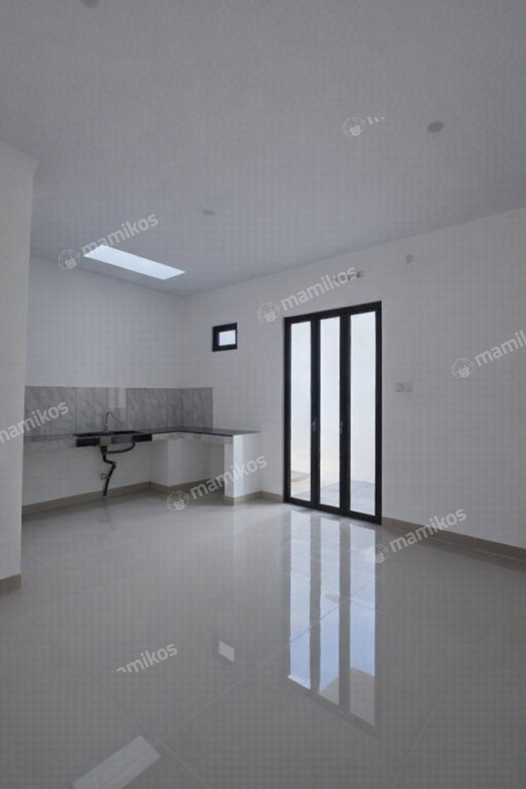 Rumah 3 Kamar Tidur 3 Kamar Mandi 2 Lantai Meruya Jakarta Barat - Photo 3