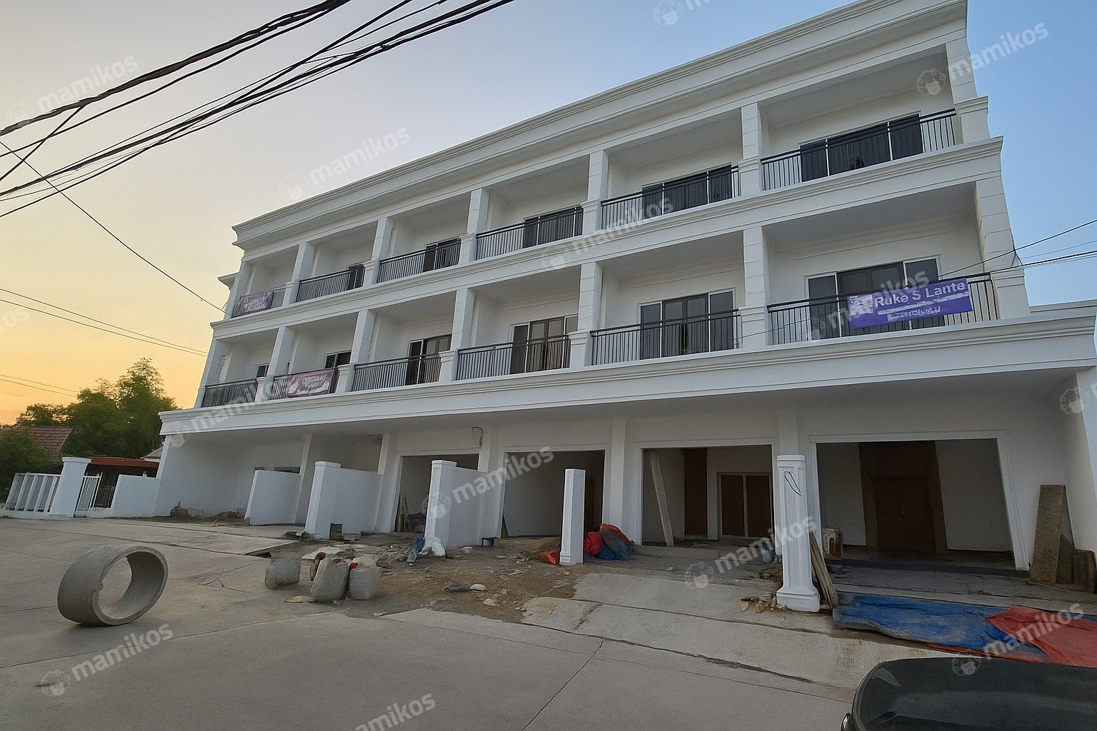 Rumah Sertifikat SHM 4 Kamar Mandi 4 Lantai Tanjung Duren Jakarta Barat - Photo 3