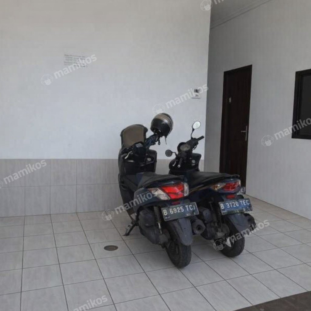 Rumah Sertifikat SHM 11 Kamar Tidur 4 Kamar Mandi Tanjung Duren Jakarta Barat - Photo 4