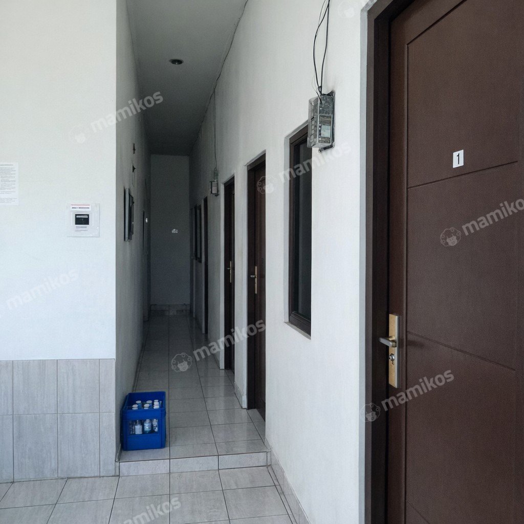 Rumah Sertifikat SHM 11 Kamar Tidur 4 Kamar Mandi Tanjung Duren Jakarta Barat - Photo 5