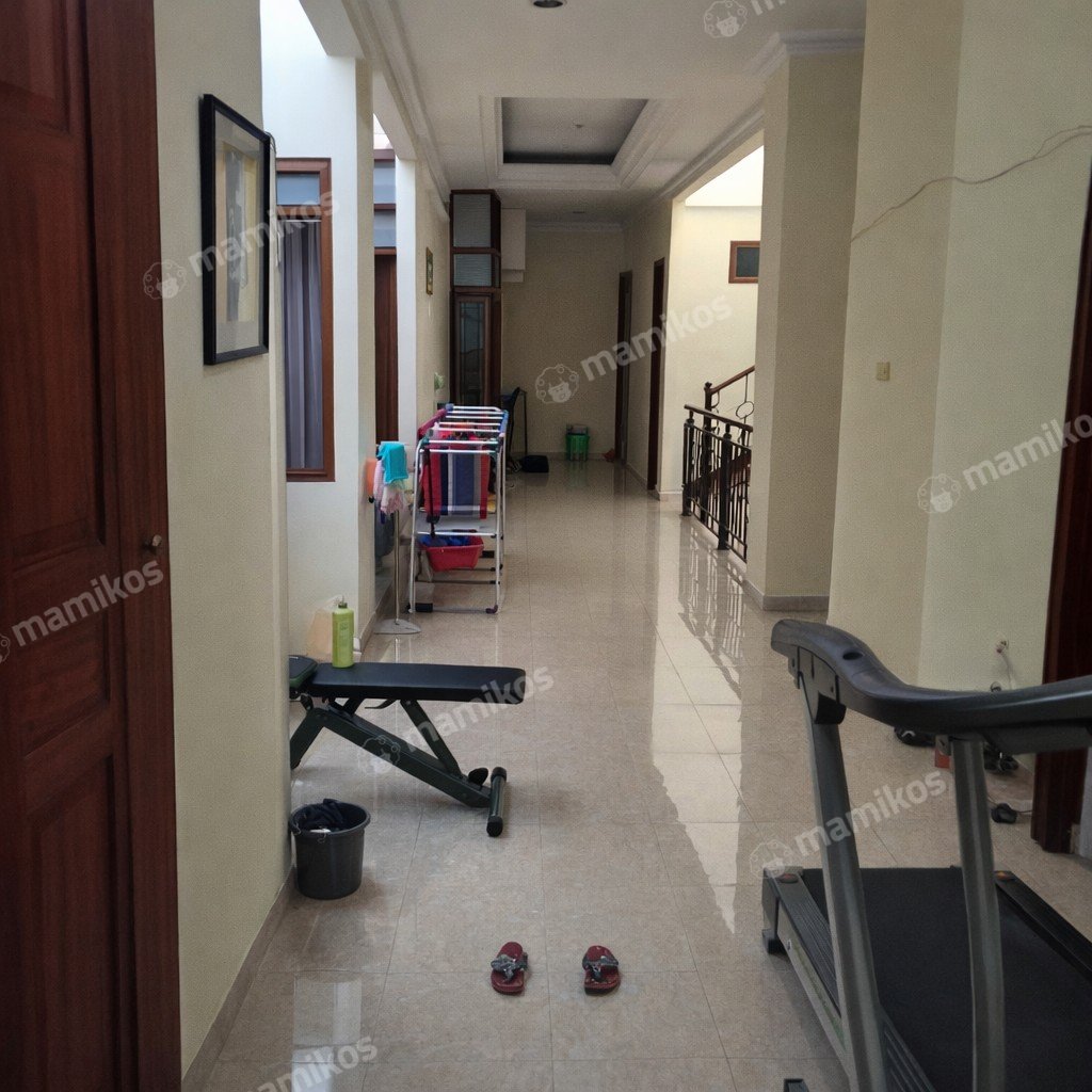 Rumah Sertifikat SHM 5 Kamar Tidur 4 Kamar Mandi Mangga Besar Jakarta Barat - Photo 2