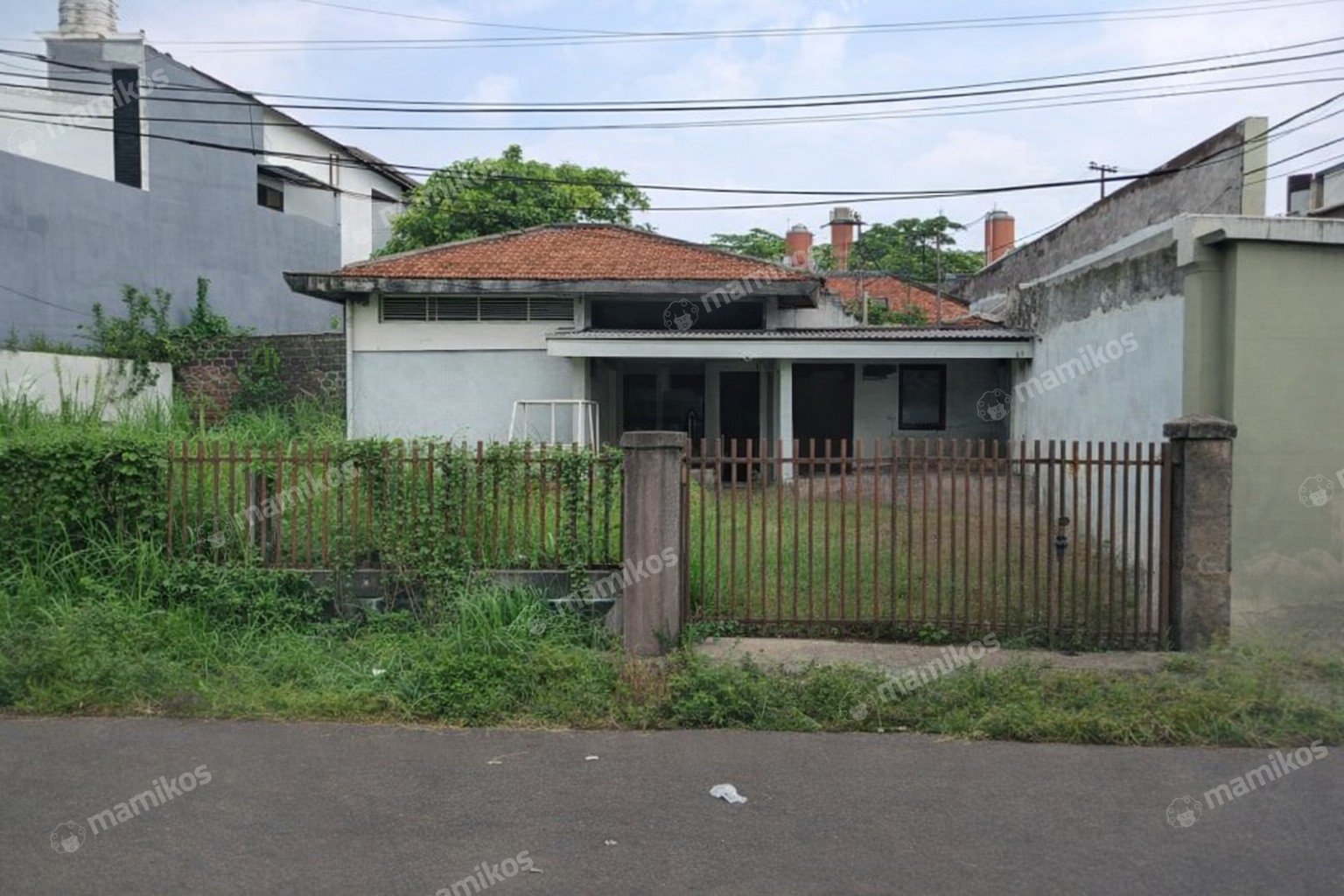 Rumah Sertifikat SHM 3 Kamar Tidur 2 Kamar Mandi Cilandak Jakarta Selatan