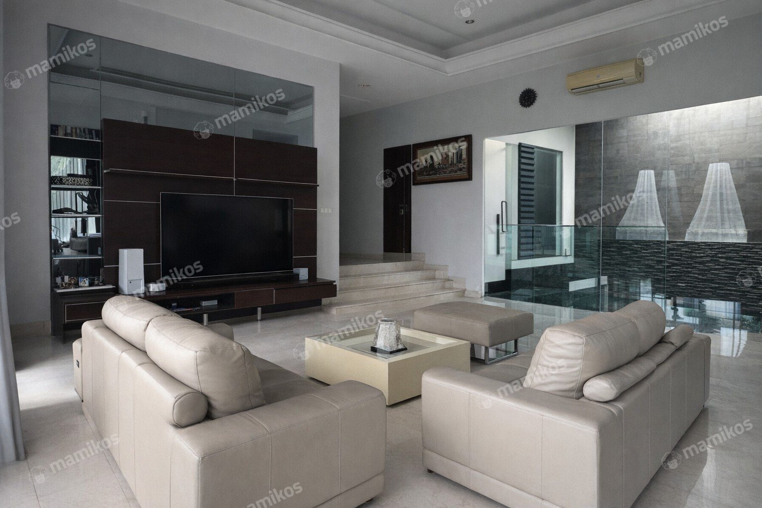 Rumah Sertifikat SHM 4 Kamar Tidur 6 Kamar Mandi Pantai Indah Kapuk Jakarta Utara