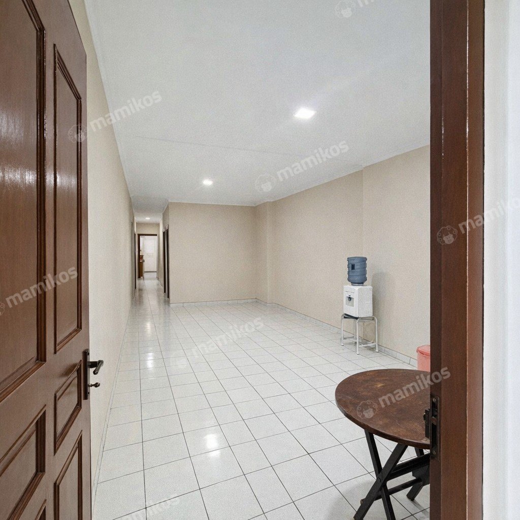 Rumah Sertifikat SHM 3 Kamar Tidur 1 Kamar Mandi Kedoya Selatan Jakarta Barat - Photo 4