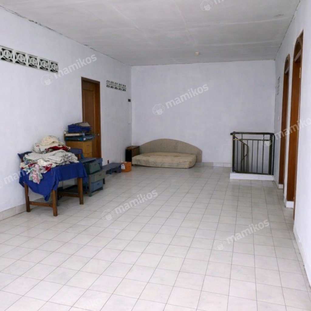 Rumah Sertifikat SHM 5 Kamar Tidur 3 Kamar Mandi Kembangan Jakarta Barat - Photo 4