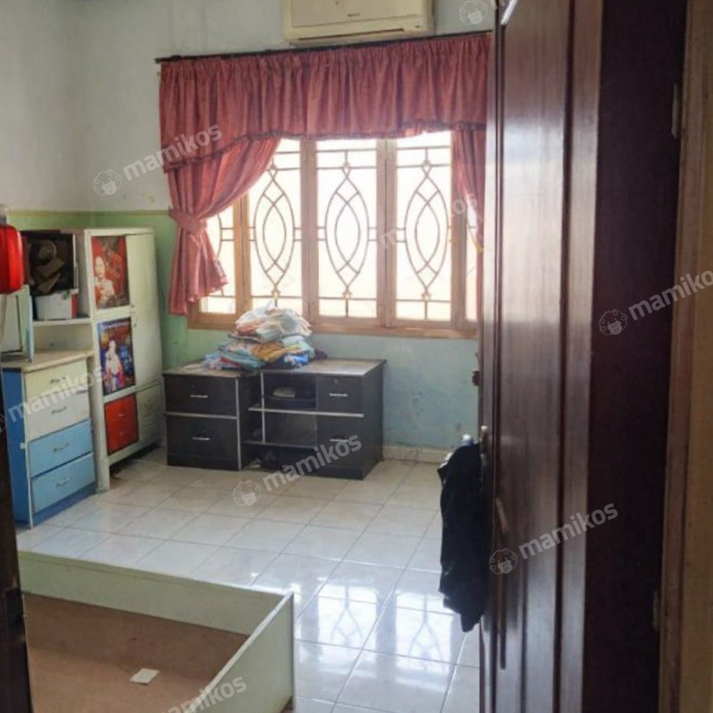 Rumah Sertifikat SHM 3 Kamar Tidur 3 Kamar Mandi Duren Sawit Jakarta Timur - Photo 4