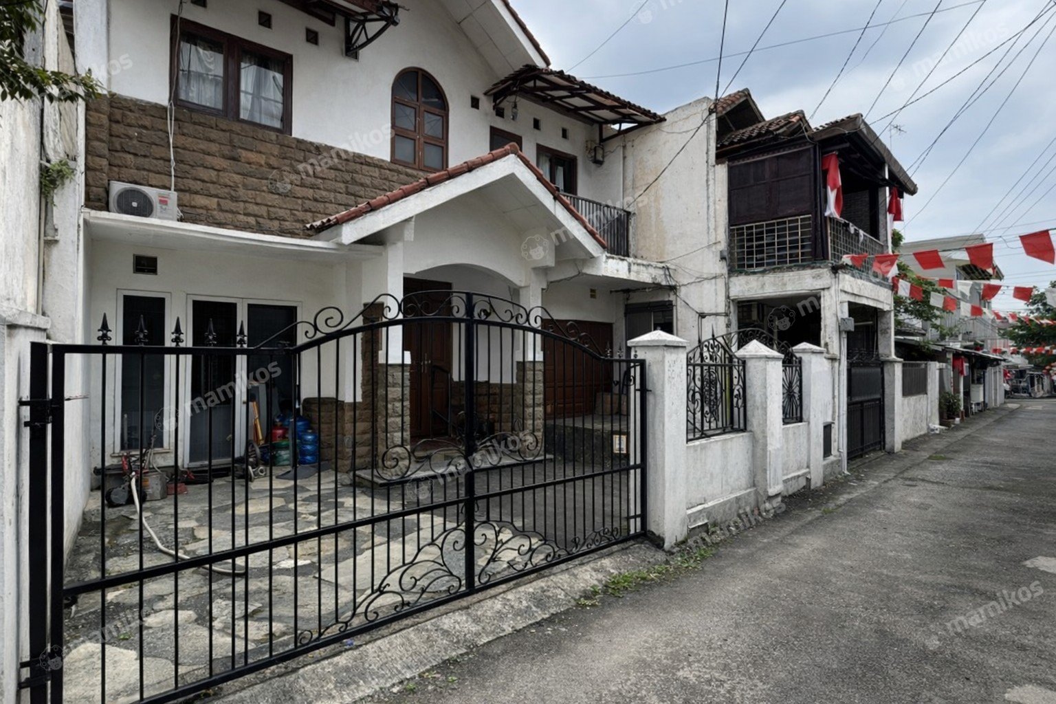 Rumah Sertifikat SHM 4 Kamar Tidur 3 Kamar Mandi Tebet Jakarta Selatan