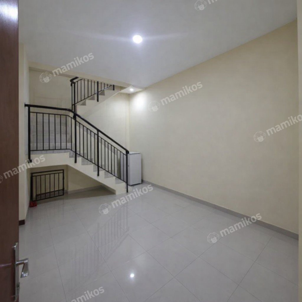 Rumah Sertifikat SHM 3 Kamar Tidur 3 Kamar Mandi Tanjung Duren Utara Jakarta Barat - Photo 2