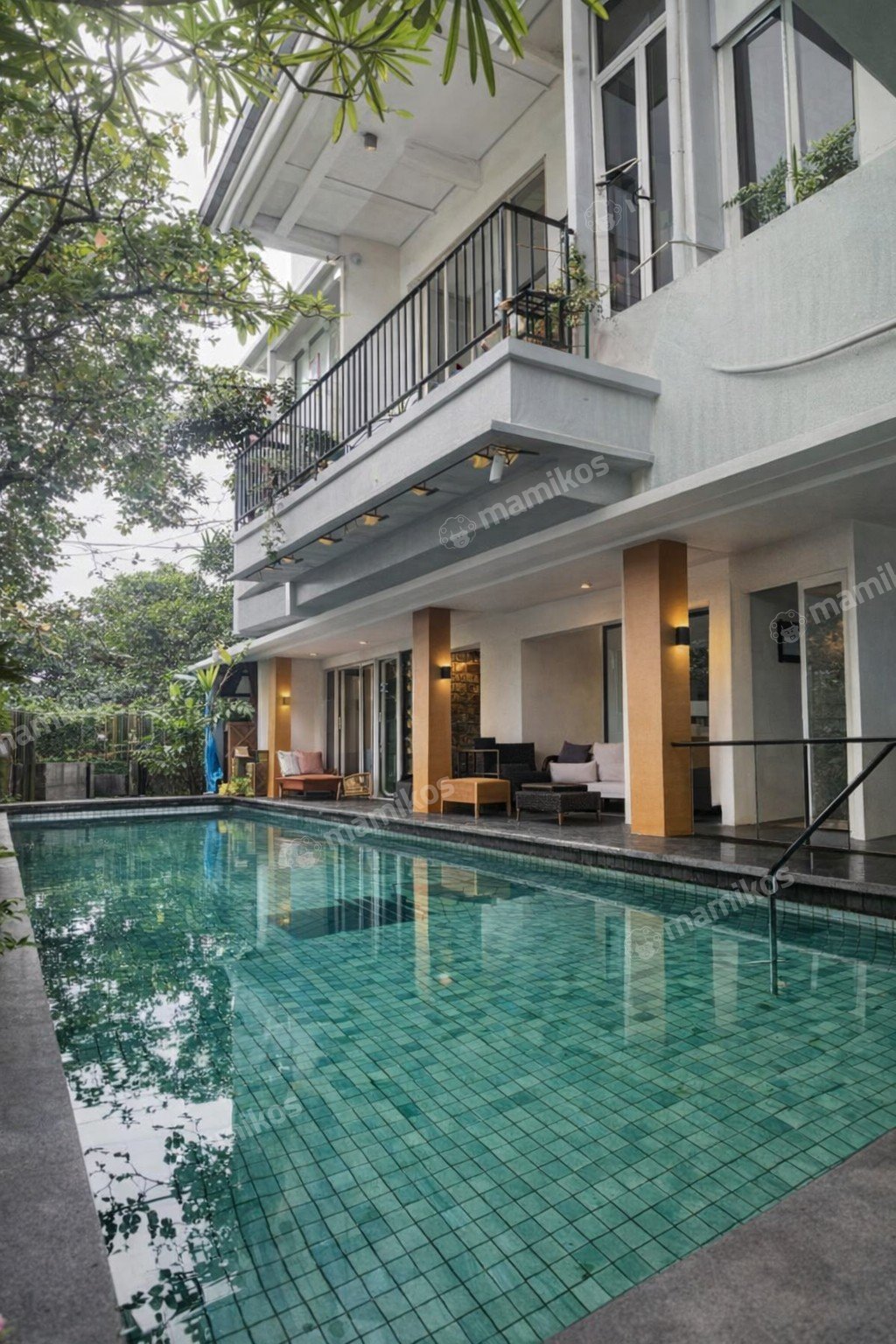 Rumah Sertifikat SHM 8 Kamar Tidur 5 Kamar Mandi Pantai Indah Kapuk Jakarta Utara - Photo 3