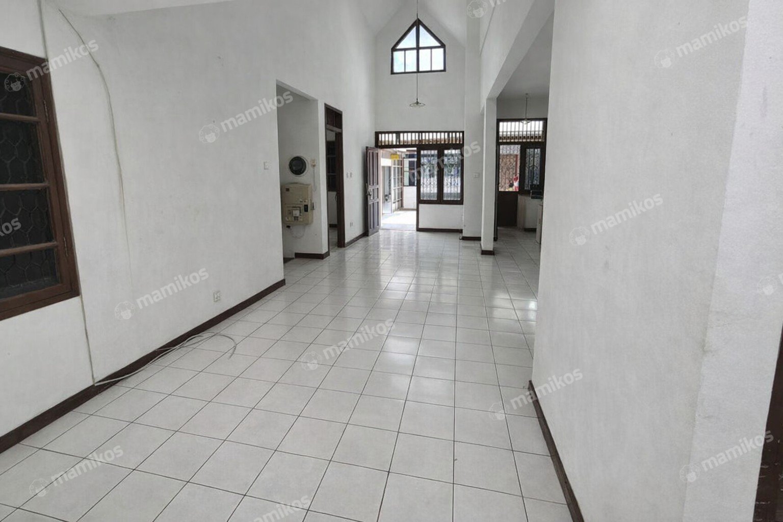 Rumah Sertifikat SHM 3 Kamar Tidur 2 Kamar Mandi Citra Garden Jakarta Barat