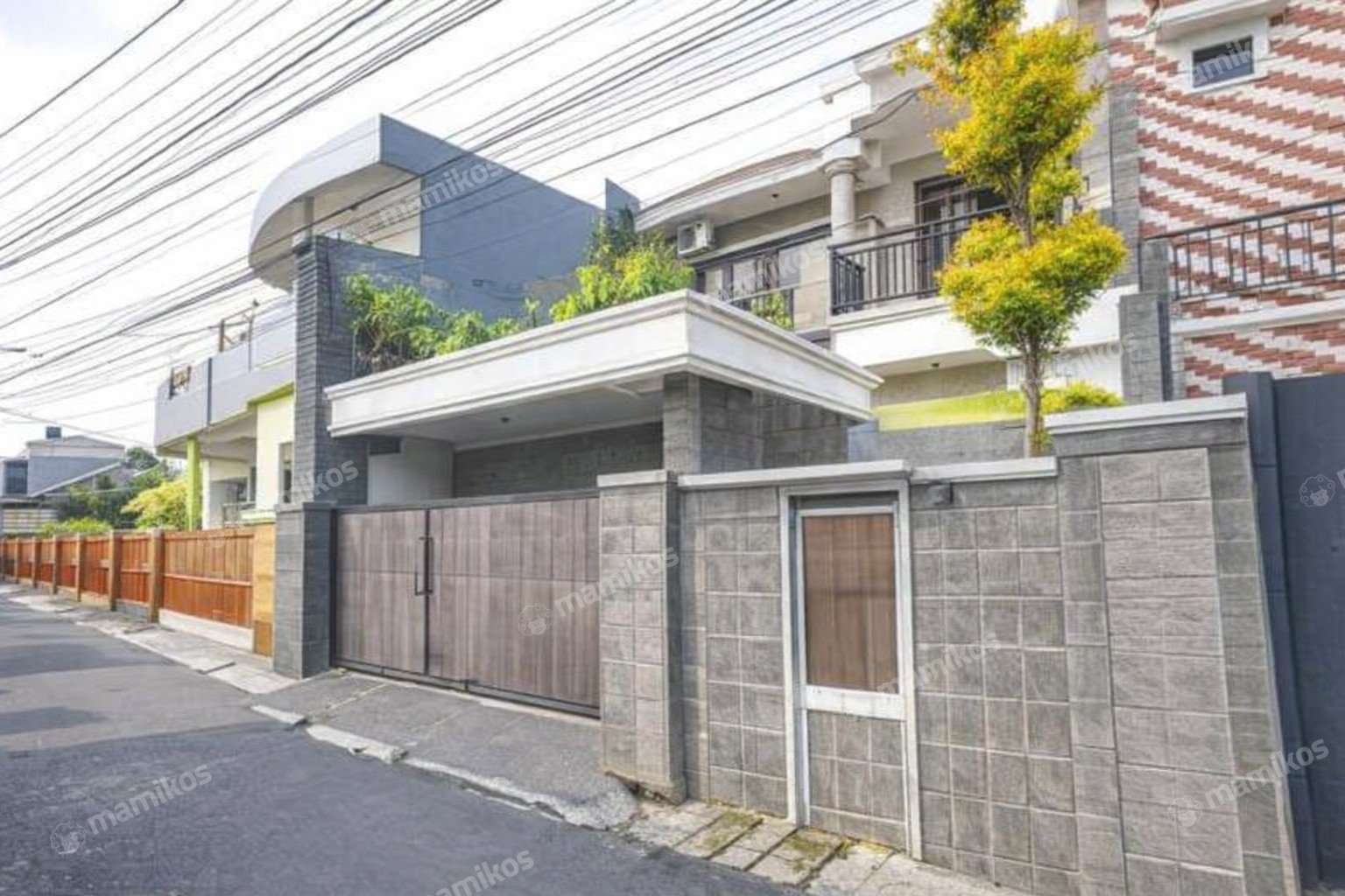 Rumah Sertifikat SHM 5 Kamar Tidur 5 Kamar Mandi Cilandak Jakarta Selatan