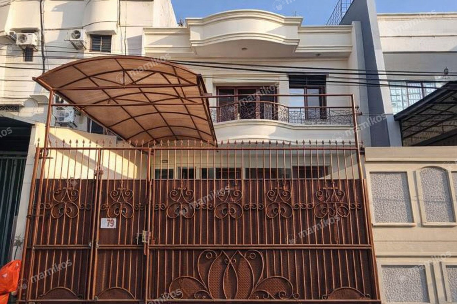 Rumah Sertifikat SHM 5 Kamar Tidur 4 Kamar Mandi Mangga Besar Jakarta Barat