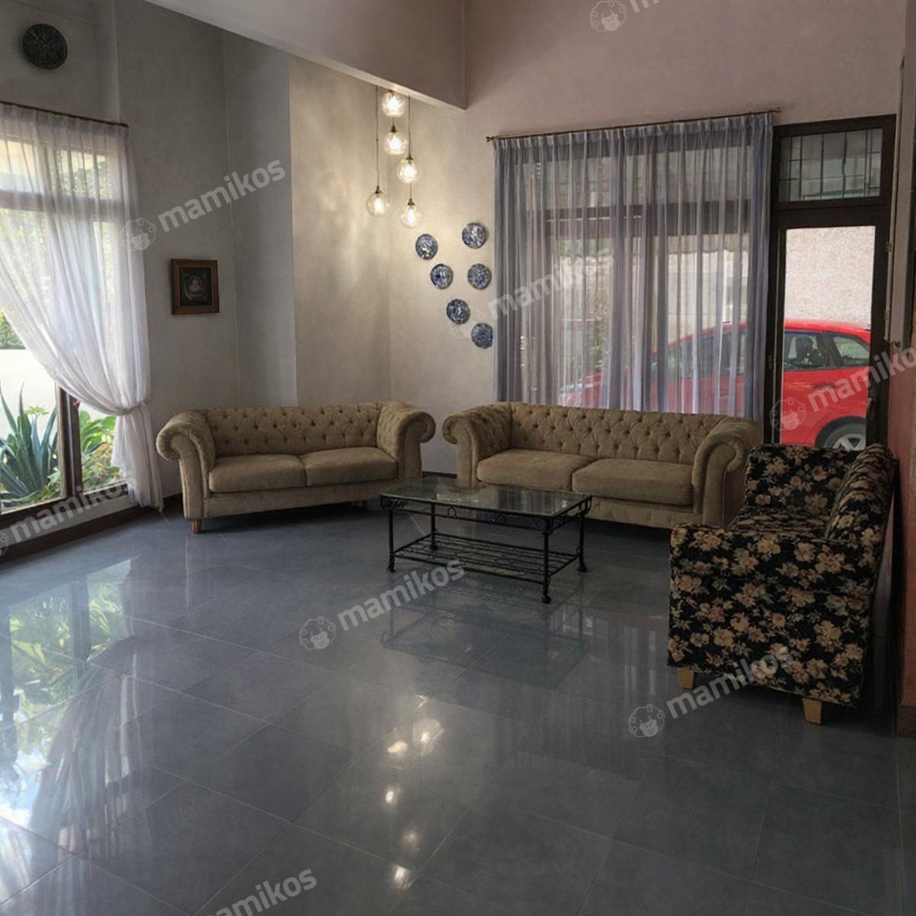 Rumah Sertifikat SHM 6 Kamar Tidur 5 Kamar Mandi Ciracas Jakarta Timur - Photo 3