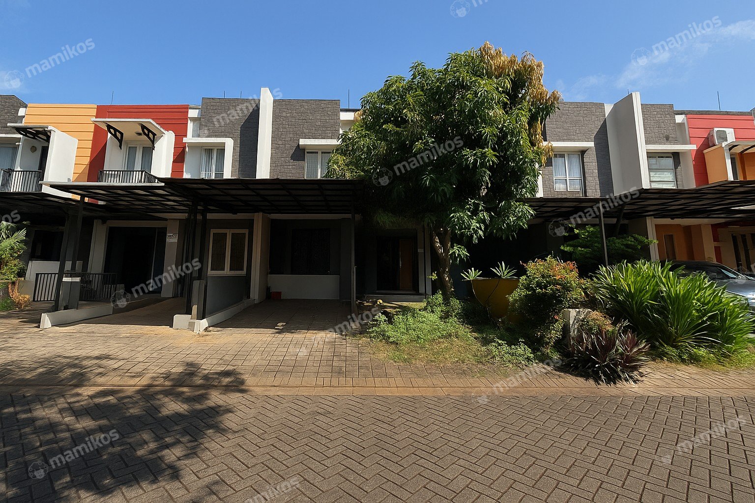 Rumah Sertifikat SHM 3 Kamar Tidur 2 Kamar Mandi Raffles Hills Jakarta Timur