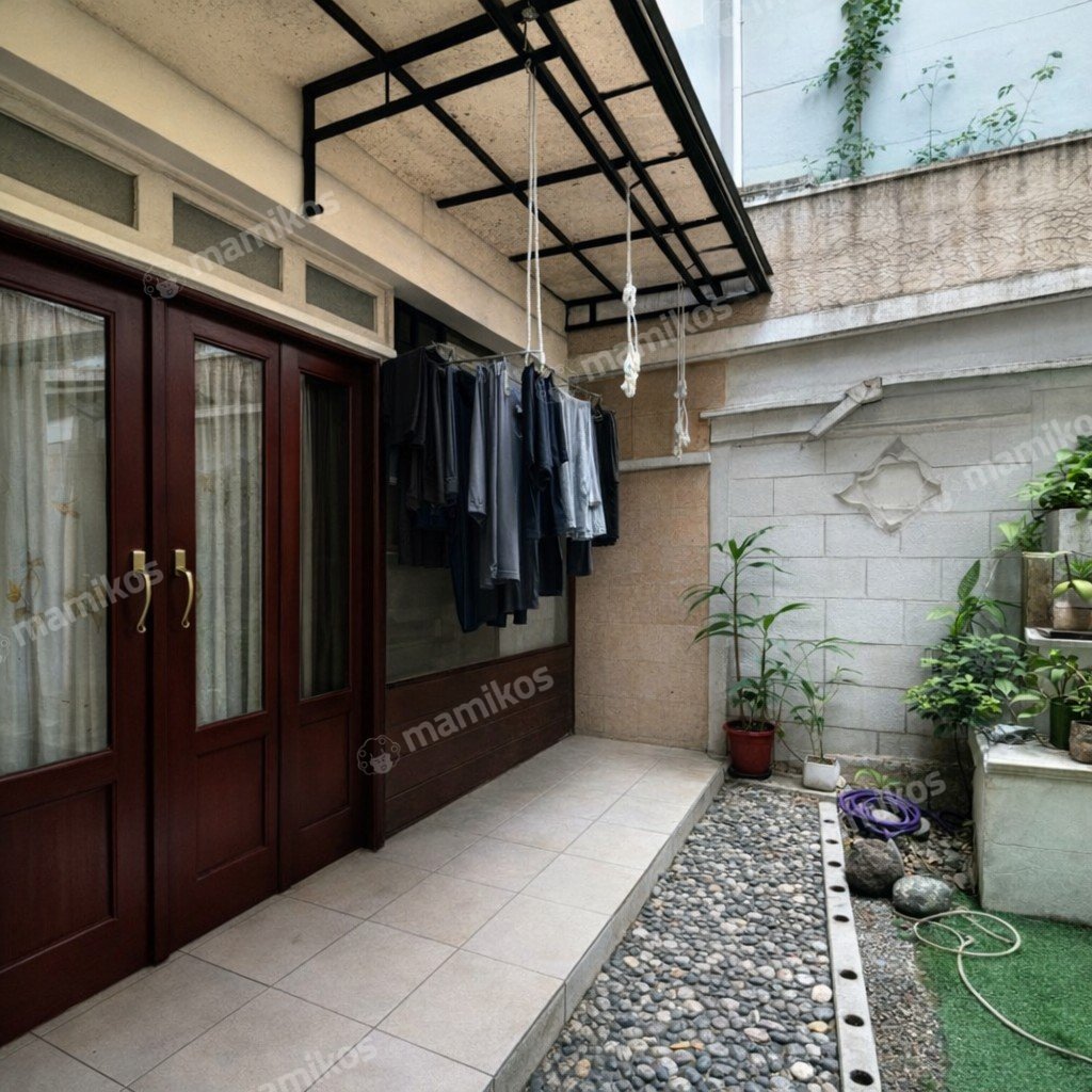 Rumah Sertifikat SHM 6 Kamar Tidur 6 Kamar Mandi Pulomas Jakarta Timur - Photo 3