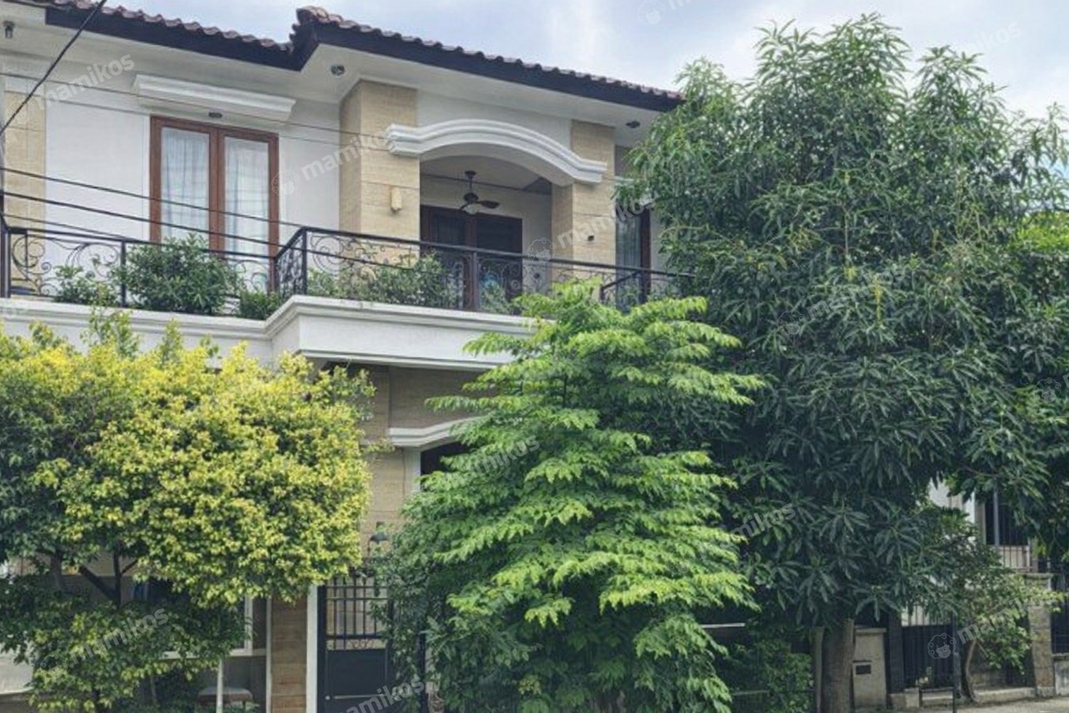 Rumah Sertifikat SHM 6 Kamar Tidur 6 Kamar Mandi Rawamangun Jakarta Timur