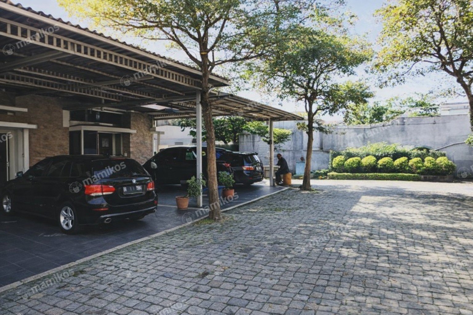 Rumah Sertifikat SHM 5 Kamar Tidur 3 Kamar Mandi Kebon Jeruk Jakarta Barat - Photo 2