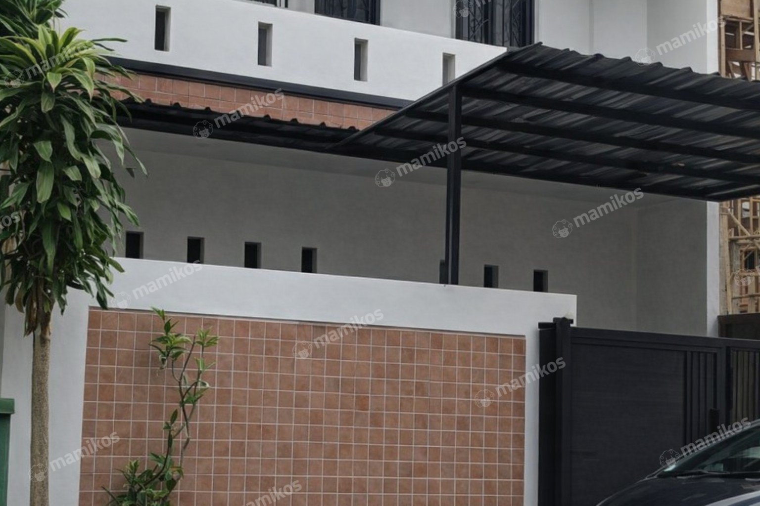 Rumah Sertifikat SHM 4 Kamar Tidur 4 Kamar Mandi Citra Grand Jakarta Timur