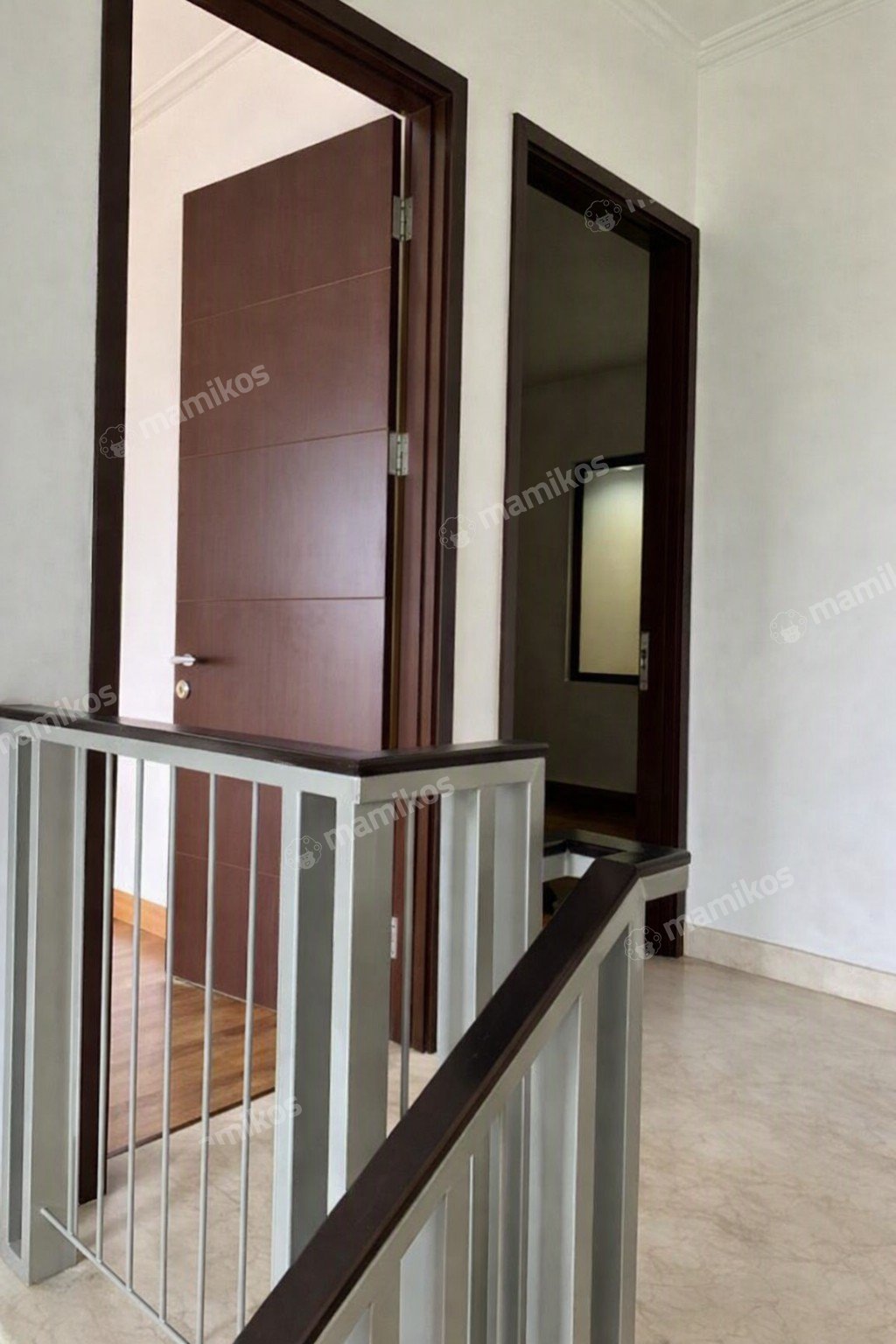 Rumah 3 Kamar Tidur 3 Kamar Mandi 2 Lantai Golf Island Jakarta Utara - Photo 2