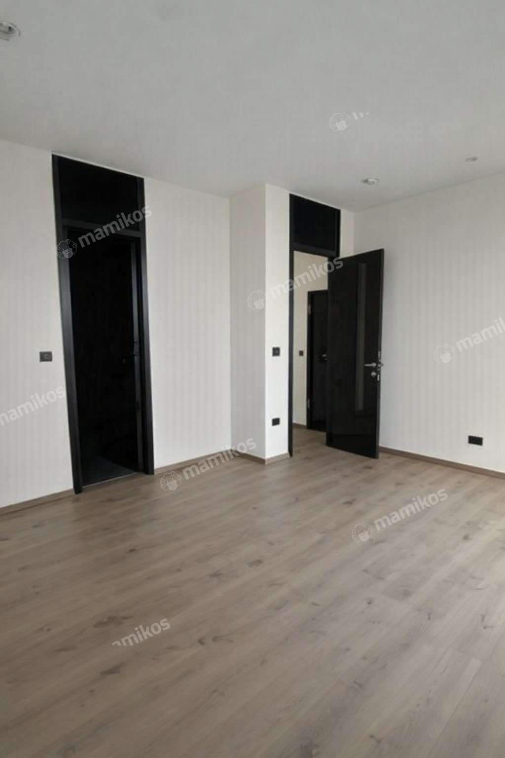 Rumah 5 Kamar Tidur 4 Kamar Mandi 3 Lantai Pantai Indah Kapuk Jakarta Utara - Photo 3