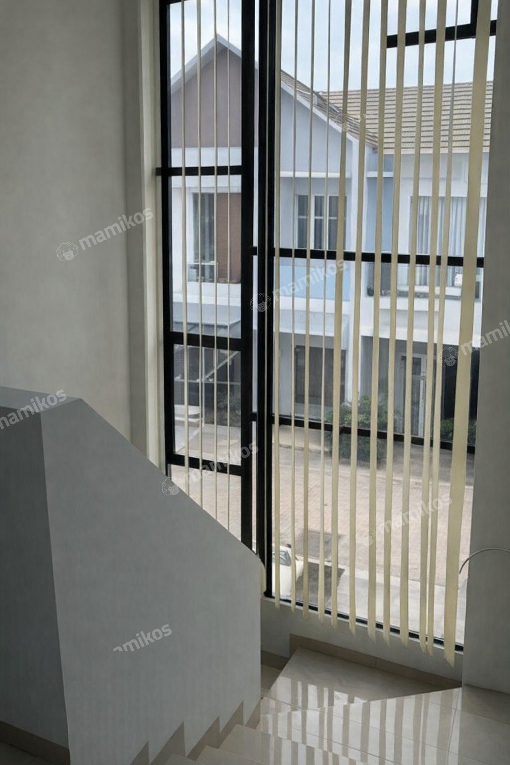 Rumah Sertifikat SHM 2 Kamar Tidur 2 Kamar Mandi Cirendeu Jakarta Selatan - Photo 2