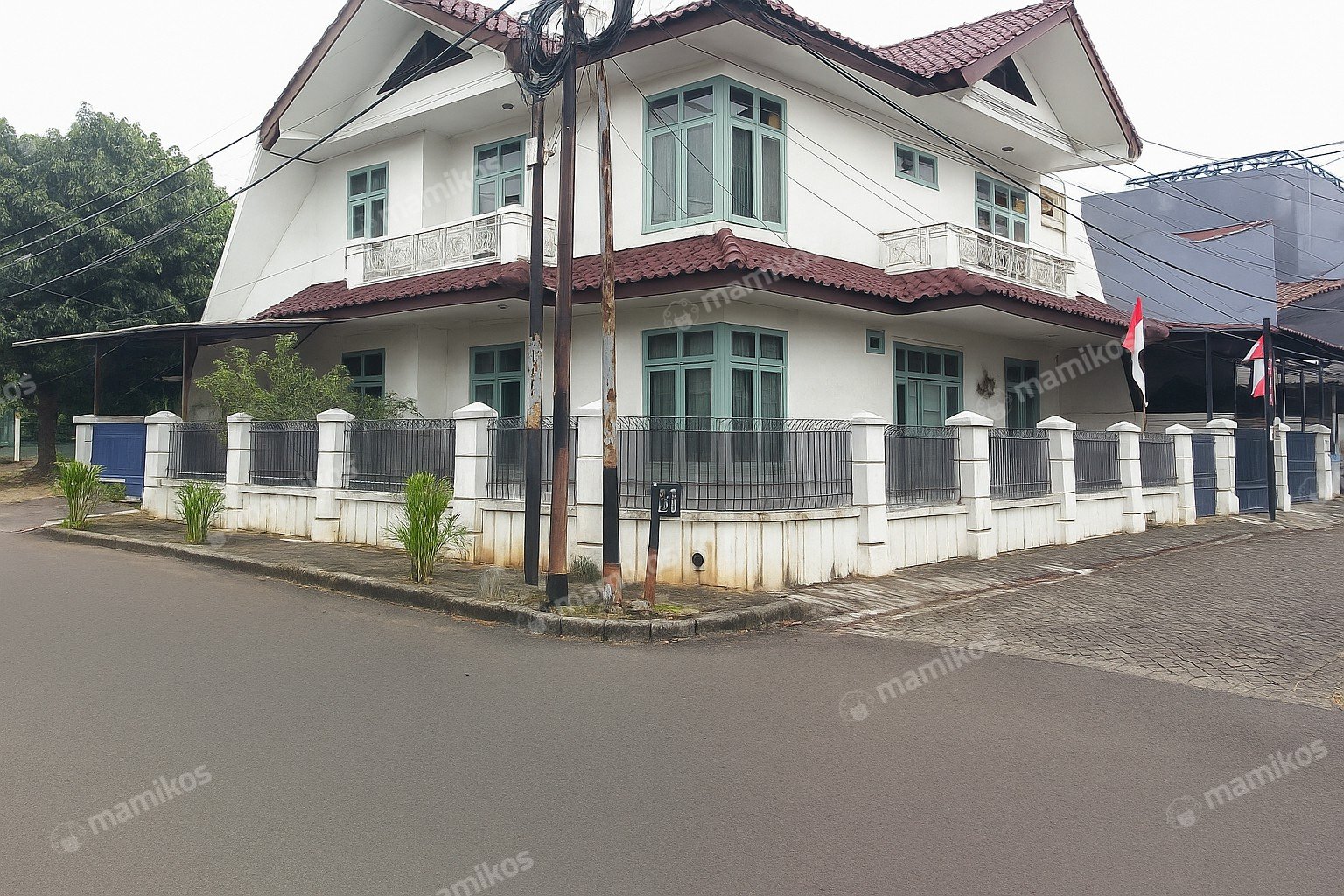 Rumah Sertifikat SHM 3 Kamar Tidur 3 Kamar Mandi Citra Garden Jakarta Barat