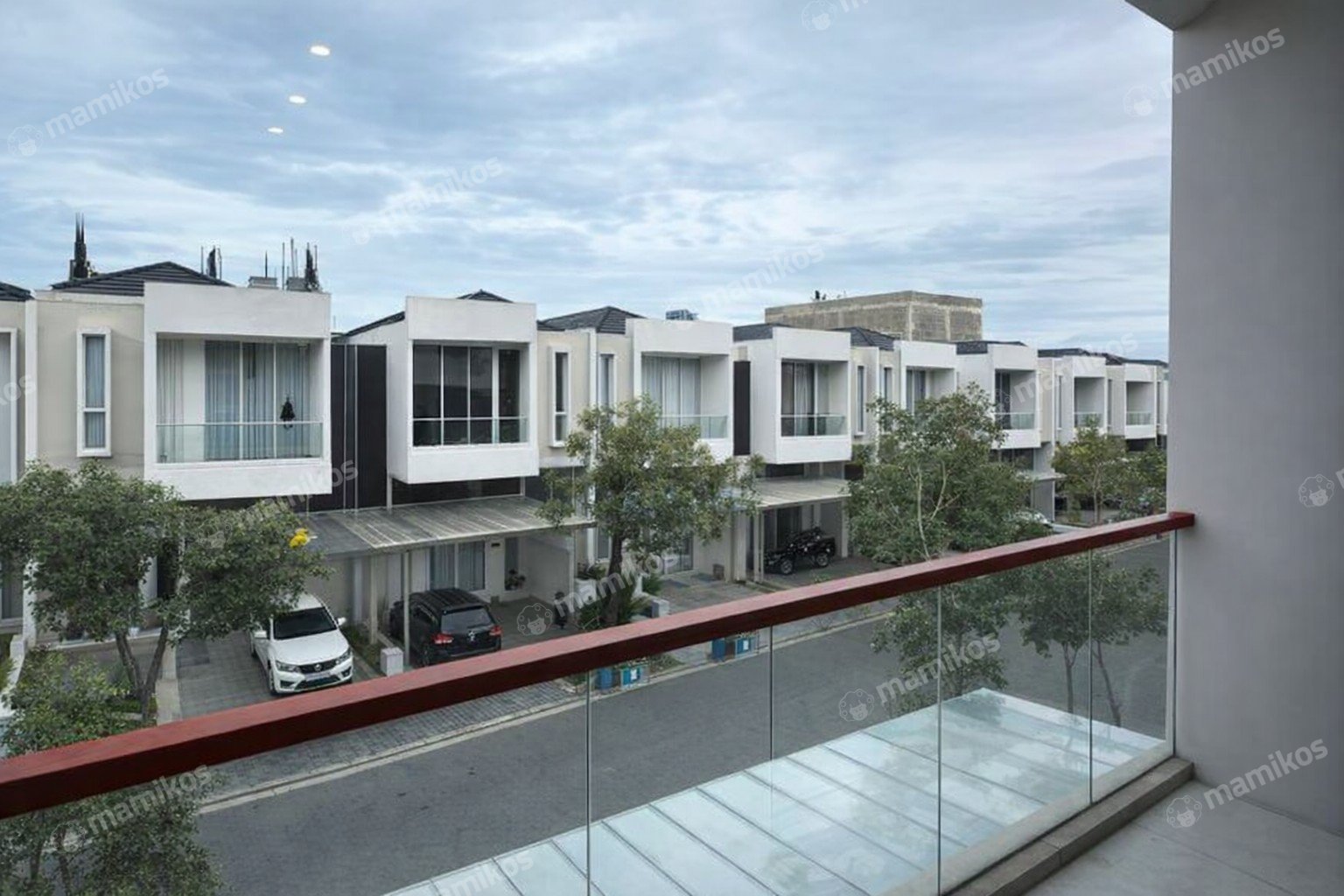 Rumah Sertifikat SHM 3 Kamar Tidur 2 Kamar Mandi Pantai Indah Kapuk 2 Jakarta Utara