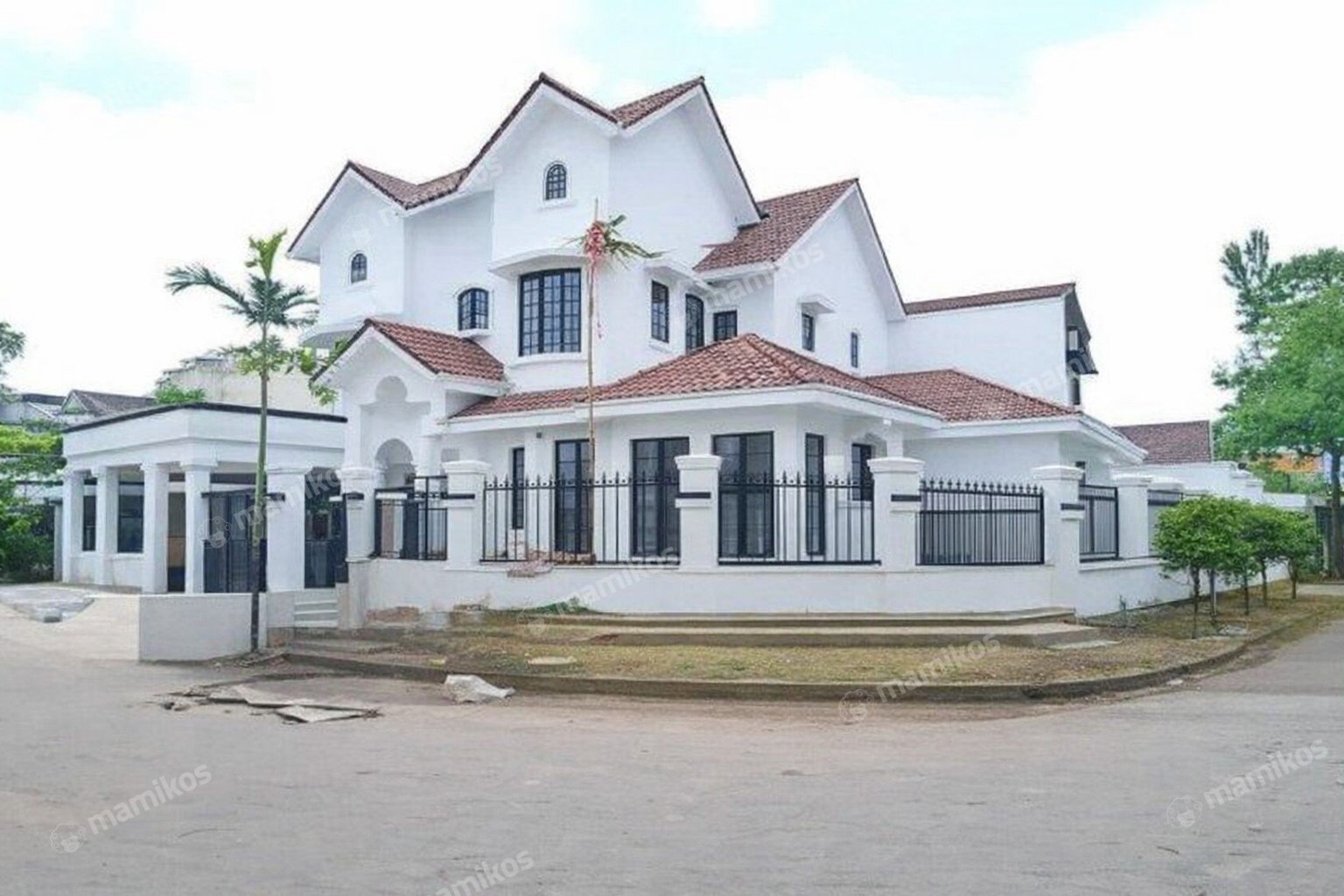 Rumah Sertifikat SHM 4 Kamar Tidur 4 Kamar Mandi Lebak Bulus Jakarta Selatan