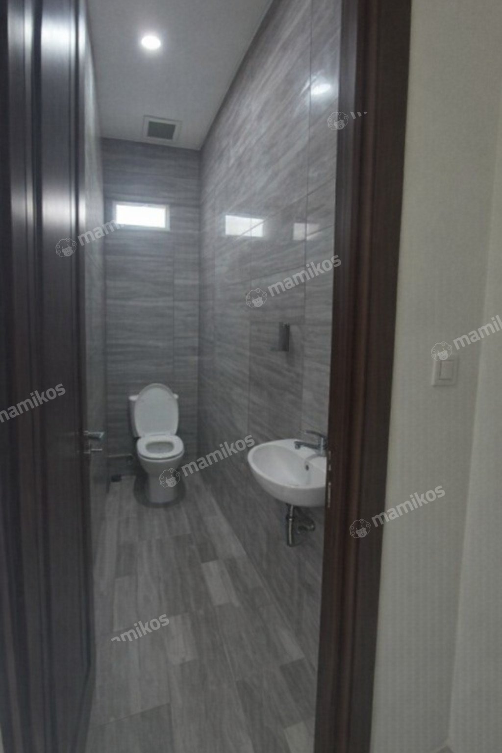 Rumah Sertifikat SHM 3 Kamar Tidur 2 Kamar Mandi Kampung Rambutan Jakarta Timur - Photo 2