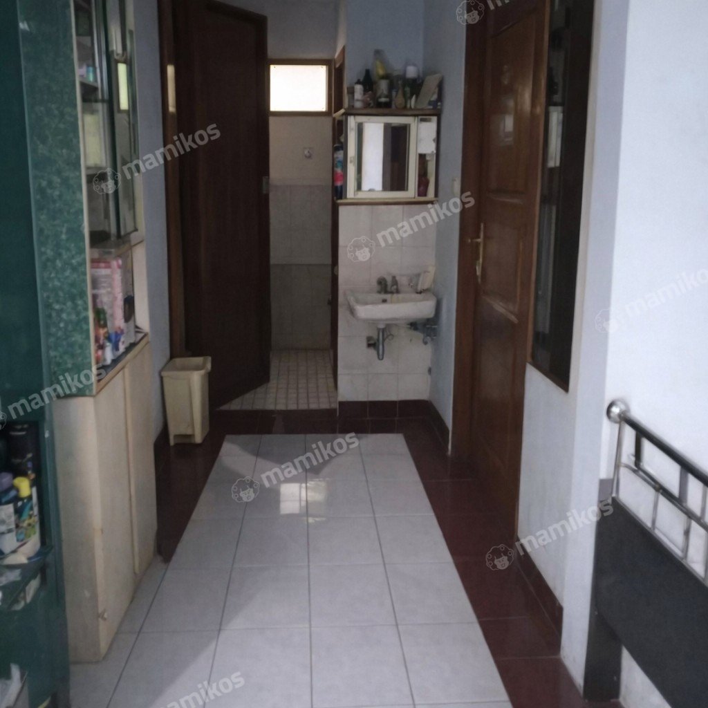 Rumah Sertifikat SHM 3 Kamar Tidur 3 Kamar Mandi Green garden Jakarta Barat - Photo 5