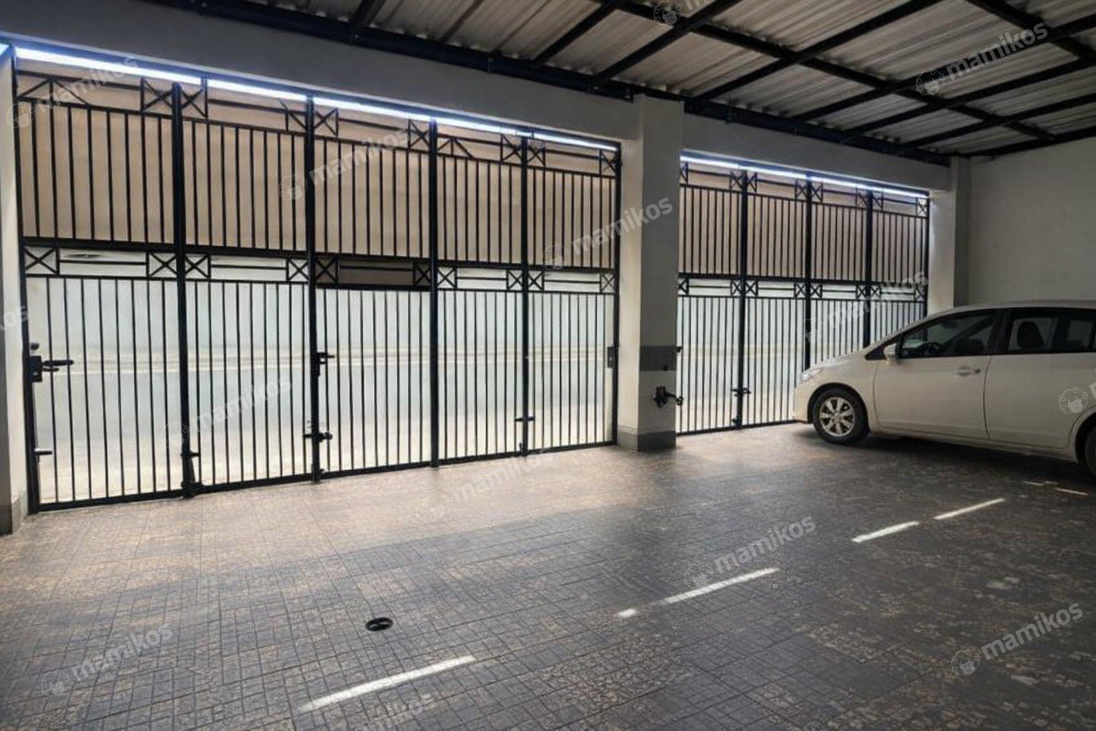 Rumah Sertifikat SHM 6 Kamar Tidur 6 Kamar Mandi Kalideres Jakarta Barat