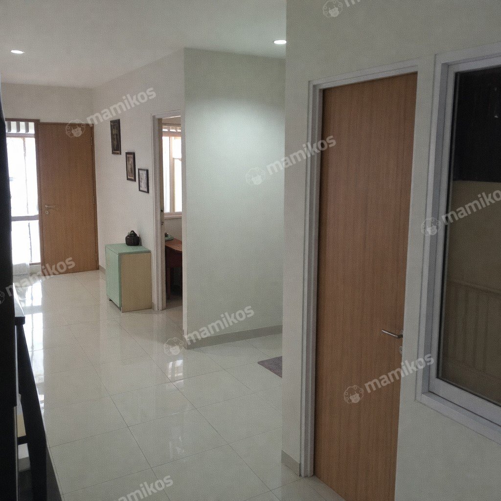 Rumah Sertifikat SHM 4 Kamar Tidur 2 Kamar Mandi Kebon Jeruk Jakarta Barat - Photo 3