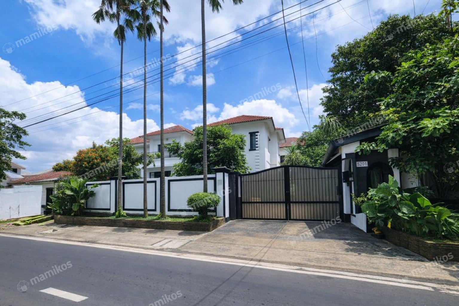 Rumah Sertifikat SHM 5 Kamar Tidur 4 Kamar Mandi Jati Padang Jakarta Selatan
