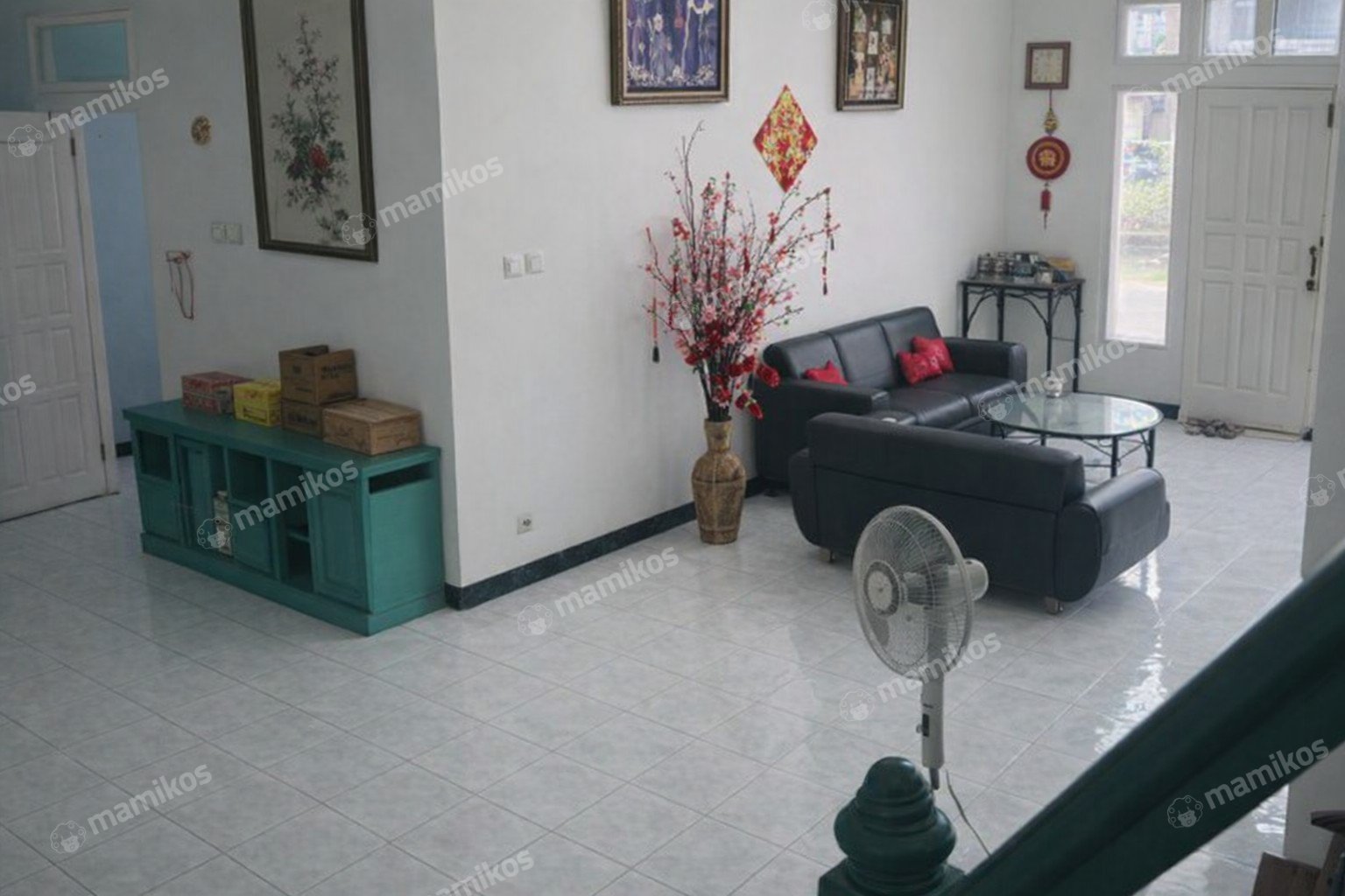 Rumah Sertifikat SHM 5 Kamar Tidur 3 Kamar Mandi Taman Palem Jakarta Barat