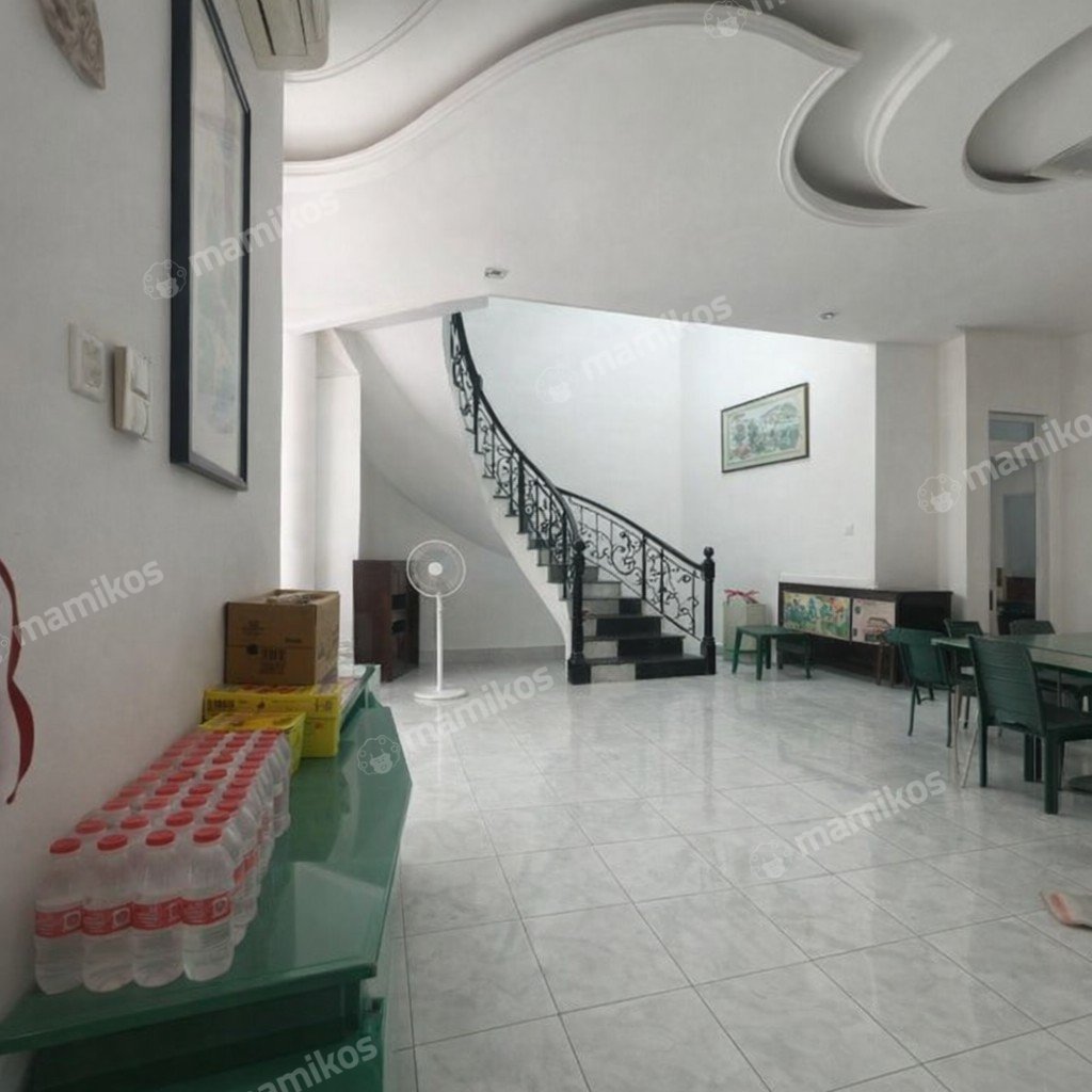 Rumah Sertifikat SHM 5 Kamar Tidur 3 Kamar Mandi Taman Palem Jakarta Barat - Photo 2