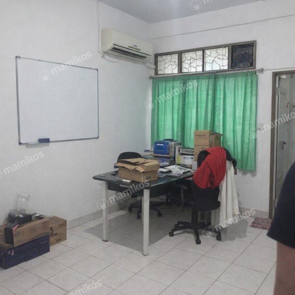 Rumah Sertifikat SHM 4 Kamar Tidur 3 Kamar Mandi Kemanggisan Jakarta Barat - Photo 2