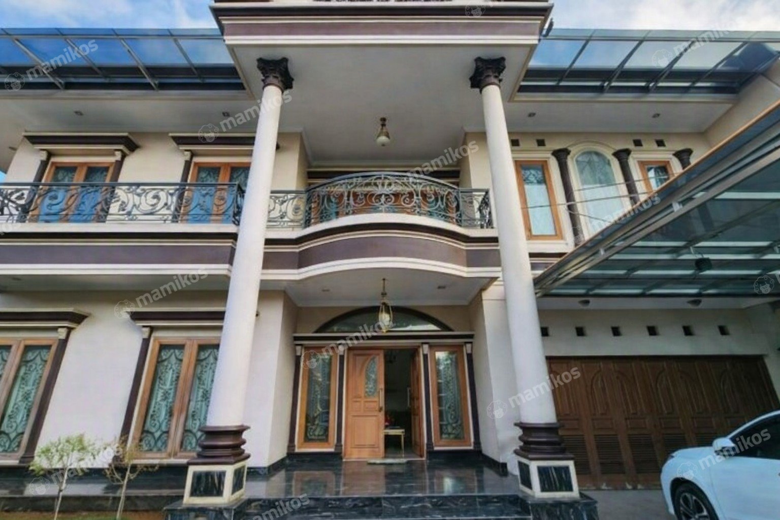 Rumah Sertifikat SHM 5 Kamar Tidur 4 Kamar Mandi Sunter Jakarta Utara