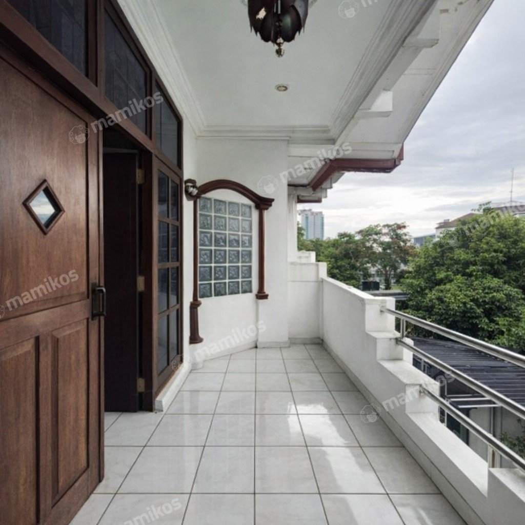 Rumah 6 Kamar Tidur 4 Kamar Mandi 2 Lantai Tanjung Duren Jakarta Barat - Photo 3