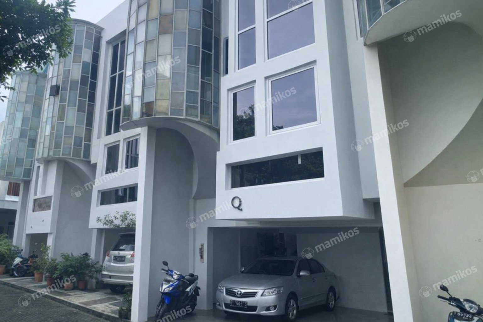 Rumah Sertifikat SHM 4 Kamar Tidur 3 Kamar Mandi Jati Padang Jakarta Selatan