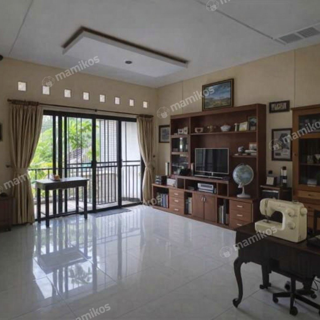 Rumah Sertifikat SHM 6 Kamar Tidur 4 Kamar Mandi Kampung Rambutan Jakarta Timur - Photo 3
