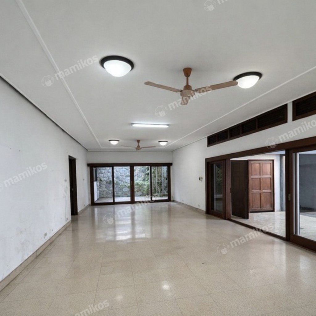 Rumah Sertifikat SHM 4 Kamar Tidur 4 Kamar Mandi Tanah Kusir Jakarta Selatan - Photo 4