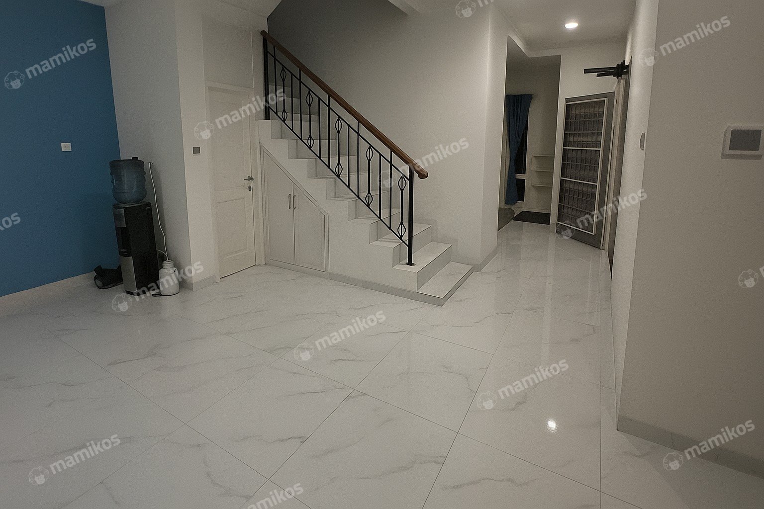 Rumah Sertifikat SHM 4 Kamar Tidur 4 Kamar Mandi Pantai Indah Kapuk Jakarta Utara - Photo 3