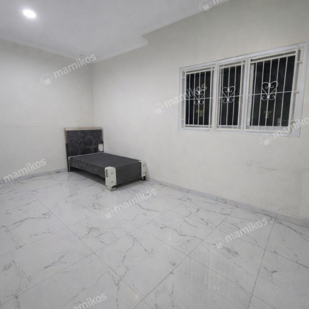 Rumah Sertifikat SHM 4 Kamar Tidur 4 Kamar Mandi Pantai Indah Kapuk Jakarta Utara - Photo 5